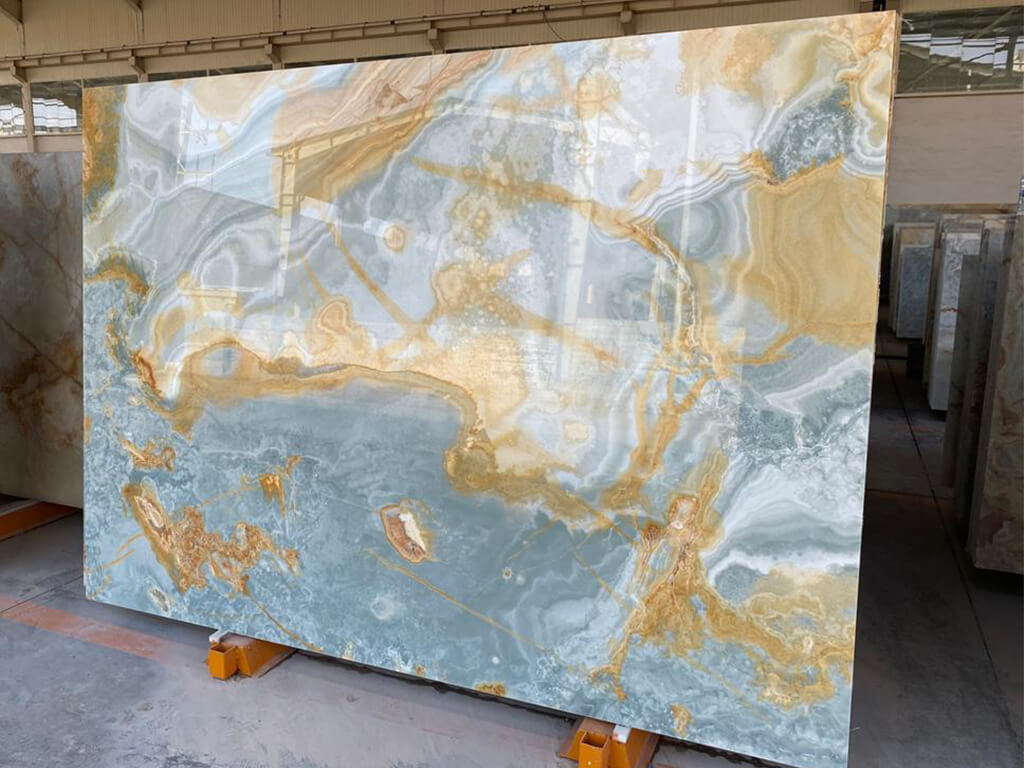 Mountaineers Found the Crema Marfil Marble in the Alps