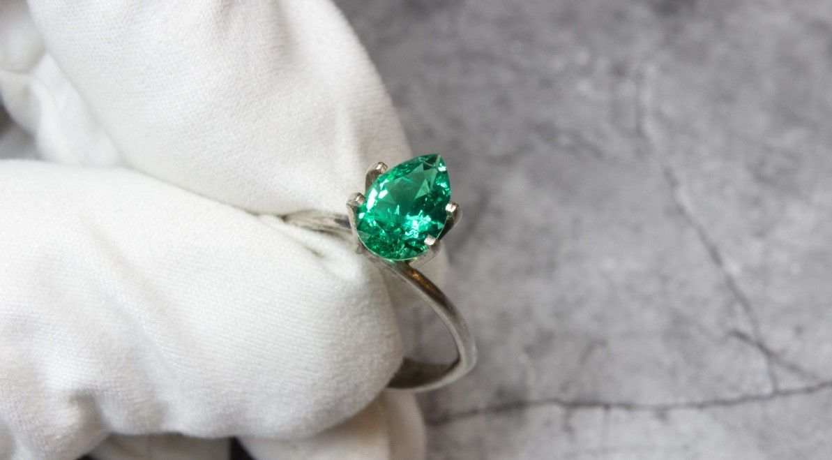  what is emerald stone + purchase price of emerald stone 