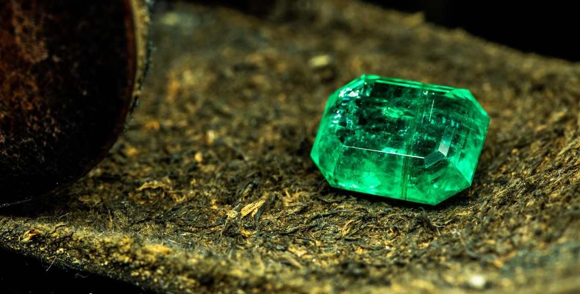  what is emerald stone + purchase price of emerald stone 