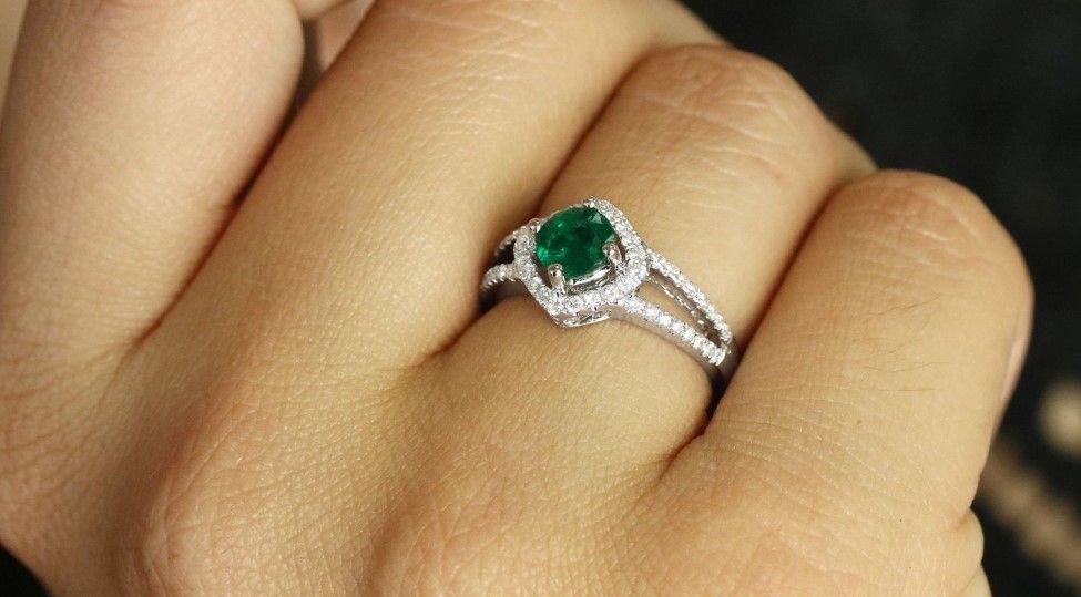  what is emerald stone + purchase price of emerald stone 