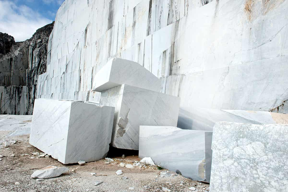  Carrara Marble in Egypt; Building Decoration Light Background Gray Golden Streaks 