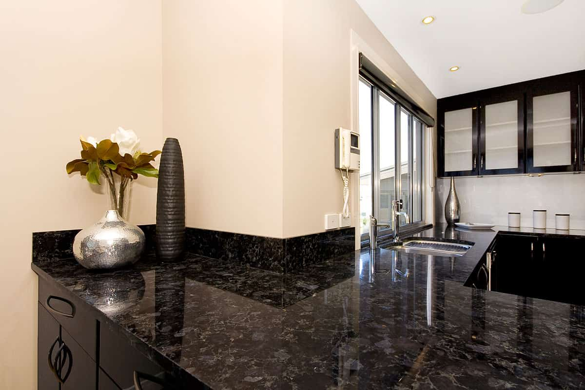  Grey Night Marble; Solubility Resistance Hardness Texture Outstanding Characteristics Looks 